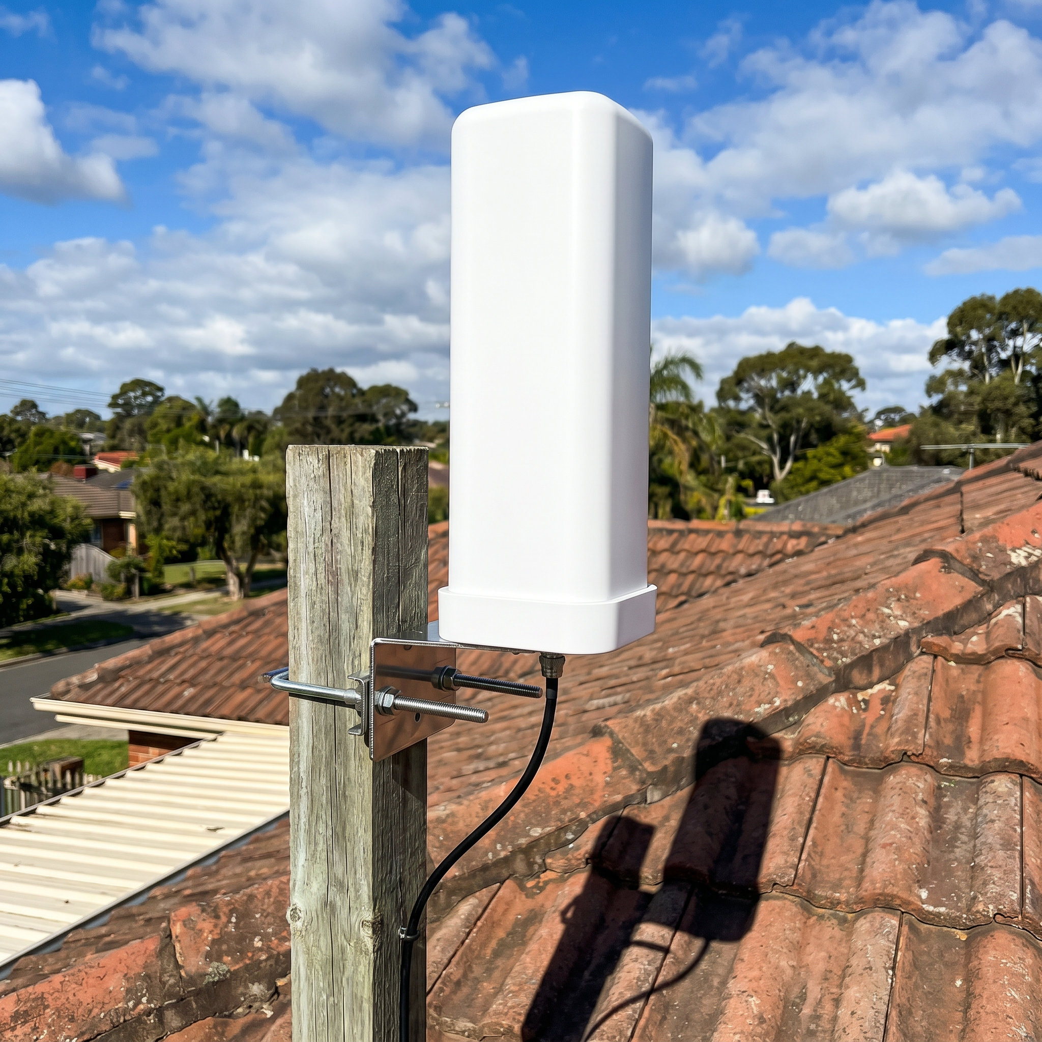 InstaBeam 360° Indoor/Outdoor TV Antenna